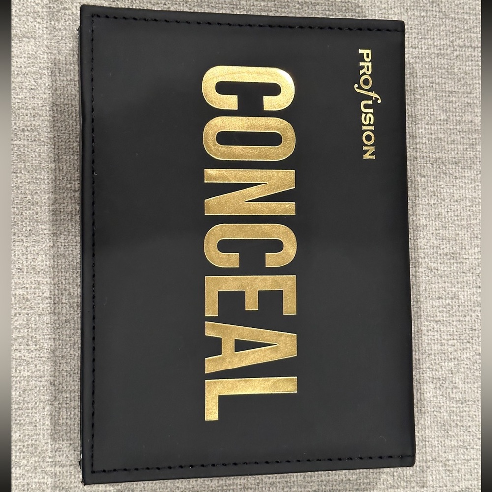 Profusion concealer Pallette BRAND NEW! NEVER OPENED!
